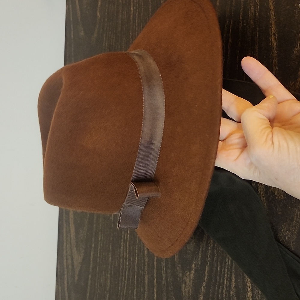 Sonni Vintage 100% Wool Felt Hat W Scarf Tie Brown